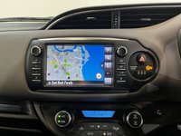 USED 2018 68 TOYOTA YARIS 1.5 VVT-h Icon Tech Hatchback 5dr Petrol Hybrid E-CVT Euro 6 (s/s) (100 ps) 2 keys, reverse camera, NAV, cruise