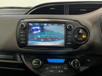 USED 2018 68 TOYOTA YARIS 1.5 VVT-h Icon Tech Hatchback 5dr Petrol Hybrid E-CVT Euro 6 (s/s) (100 ps) 2 keys, reverse camera, NAV, cruise