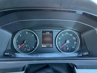 USED 2017 67 VOLKSWAGEN CARAVELLE 2.0 TDI BlueMotion Tech SE DSG Euro 6 (s/s) 5dr Wheels Chair Access for Driver