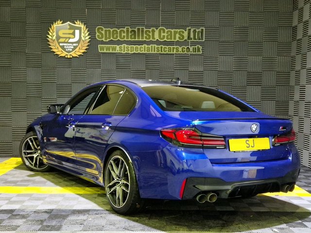 2022 BMW M5 - Photo 9