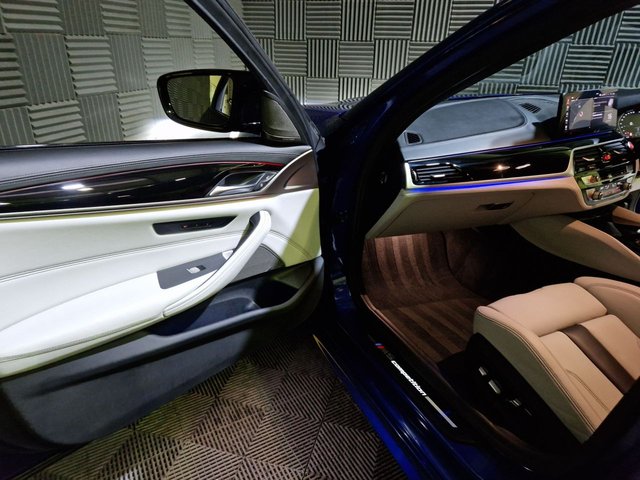 2022 BMW M5 - Photo 12
