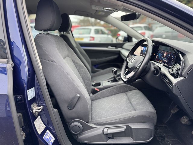 2021 VOLKSWAGEN GOLF 1.0 TSI Life Hatchback 5dr Petrol Manual Euro 6 (s/s) (110 ps) - Photo 11