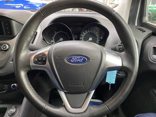 FORD TRANSIT COURIER 1.5 TDCi Trend Panel Van 5dr Diesel Manual L1 Euro 6 (100 ps) - Photo 11