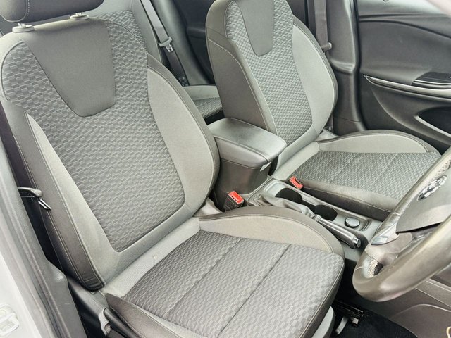 2020 VAUXHALL ASTRA - Photo 11