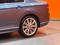 USED 2017 17 VOLKSWAGEN PASSAT 2.0 BiTDI BlueMotion Tech R-Line Saloon 4dr Diesel DSG 4Motion Euro 6 (s/s) (240 ps) 19" Verona Alloys. Pan Roof.