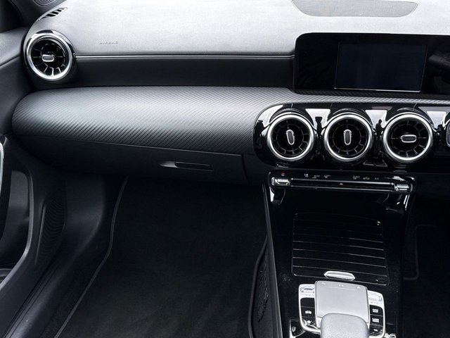 2019 Mercedes-Benz A-CLASS - Photo 12