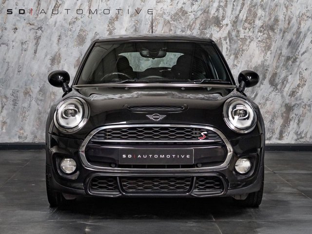 2018 MINI Hatch 2L Cooper S Sport 5dr - Photo 2