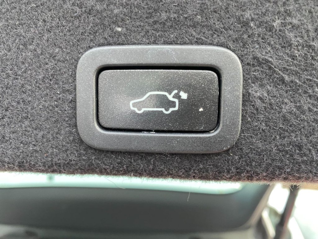 USED 2016 16 VOLVO XC60 2.4 D5 SE Lux Nav SUV 5dr Diesel Auto AWD Euro 6 (s/s) (220 ps) DAB SAT NAV WINTER PACK