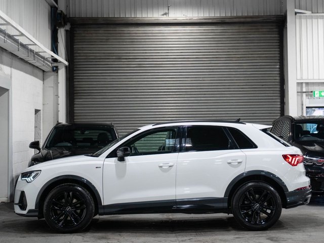2022 Audi Q3 1.5L Black Edition 5dr - Photo 7