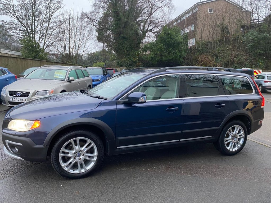 USED 2013 13 VOLVO XC70 2.4 D4 SE Lux Estate 5dr Diesel Geartronic AWD Euro 5 (163 ps) DAB SAT NAV WINTER PACK