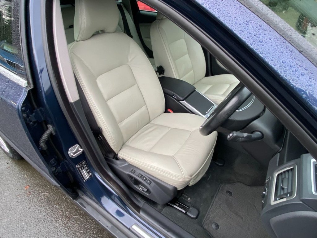 USED 2013 13 VOLVO XC70 2.4 D4 SE Lux Estate 5dr Diesel Geartronic AWD Euro 5 (163 ps) DAB SAT NAV WINTER PACK