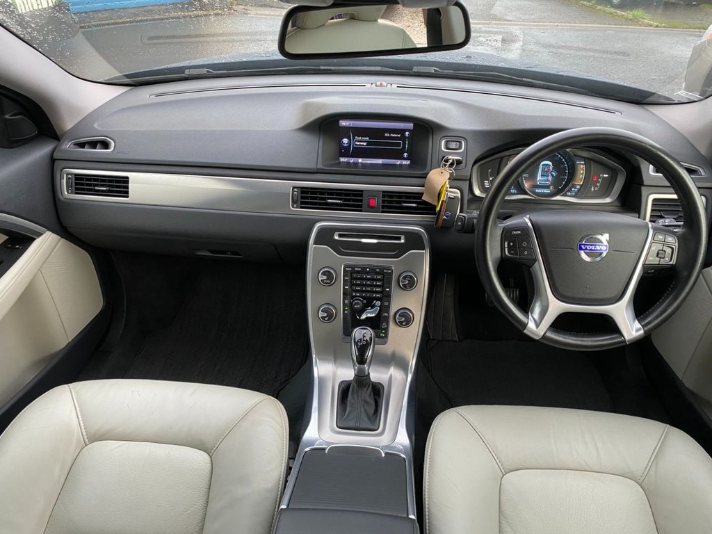 USED 2013 13 VOLVO XC70 2.4 D4 SE Lux Estate 5dr Diesel Geartronic AWD Euro 5 (163 ps) DAB SAT NAV WINTER PACK