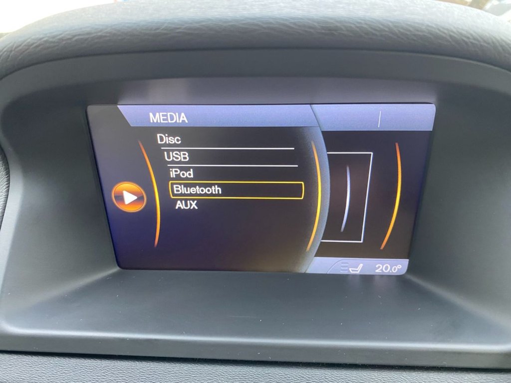 USED 2013 13 VOLVO XC70 2.4 D4 SE Lux Estate 5dr Diesel Geartronic AWD Euro 5 (163 ps) DAB SAT NAV WINTER PACK