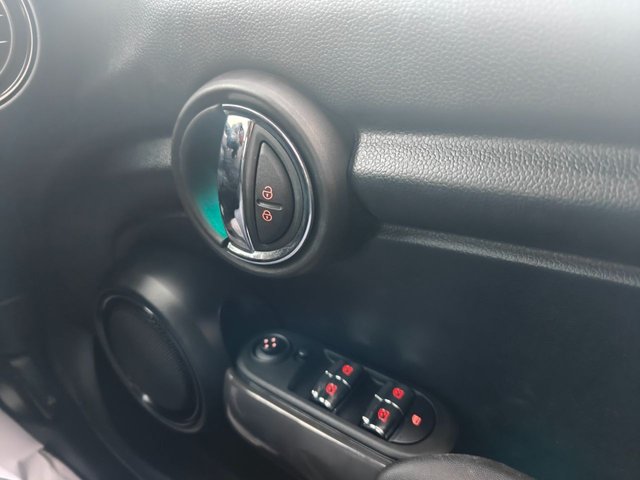 2019 MINI HATCH - Photo 7