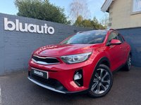USED 2018 18 KIA STONIC 1.0 T-GDi 2 SUV 5dr Petrol Manual Euro 6 (s/s) (118 bhp) 7 Services! Climate control A/C, Cruise control, Bluetooth, USB & AUX input, Power folding wingmirrors, DAB radio, LED daytime running lights, Rear parking sensors, Auto Headlights, Apple Car Play, Android Auto.