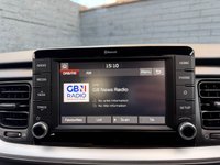 USED 2018 18 KIA STONIC 1.0 T-GDi 2 SUV 5dr Petrol Manual Euro 6 (s/s) (118 bhp) 7 Services! Climate control A/C, Cruise control, Bluetooth, USB & AUX input, Power folding wingmirrors, DAB radio, LED daytime running lights, Rear parking sensors, Auto Headlights, Apple Car Play, Android Auto.