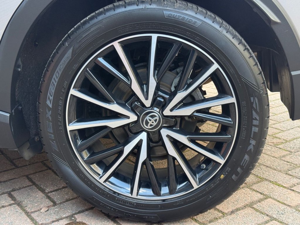 USED 2018 18 TOYOTA C-HR 1.8 VVT-h Excel SUV 5dr Petrol Hybrid CVT Euro 6 (s/s) (122 ps) 