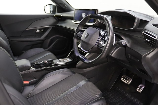 2024 Peugeot 2008 1L Gt 5dr - Photo 12