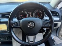 USED 2015 64 SKODA SUPERB 2.0 TDI Elegance Estate 5dr Diesel Manual Euro 5 (s/s) (140 ps) Estate
