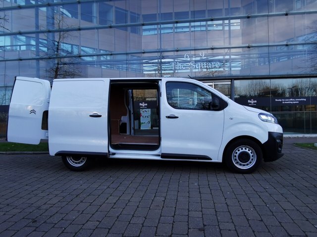 2021 CITROEN DISPATCH - Photo 9