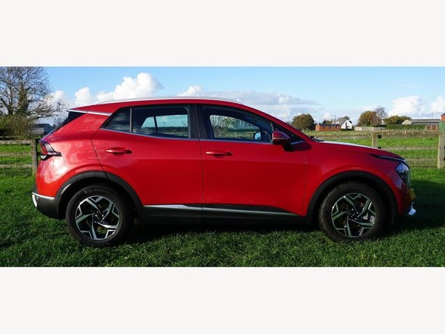 View our KIA SPORTAGE