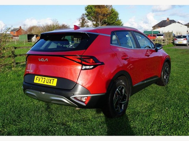 View our KIA SPORTAGE