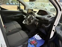 USED 2022 72 PEUGEOT PARTNER Professional Premium L1 1.5 BlueHDi 1000 SWB Diesel Panel Van Manual Euro 6 (s/s) (100 bhp) 2 services - last service 16.01.2026 - Only 80,735 miles - EURO 6 (ULEZ compliant) - Built in 8" touchscreen SATNAV with DAB radion & apple car play, A/C, E/W, Bluetooth, 3 seats, front fog lights, full bulkhead, ply lined, driver's airbag, side loading door, remote central Locking, Alarm, USB port, steering column radio control, barn rear doors, racking (can be removed), spare key, finance arranged on site & 6 months premium Autoguard warranty.