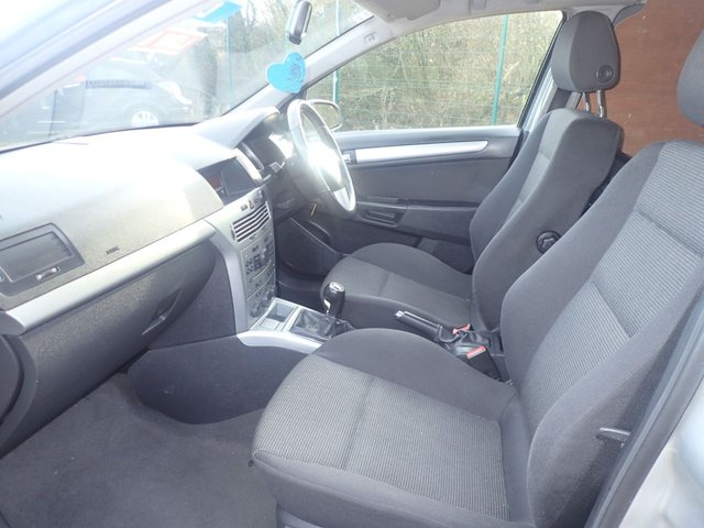 2007 VAUXHALL ASTRA VAN 1.9 CDTi 16v Sportive Car Derived Van 3dr Diesel Manual (157 g/km, 118 bhp) - Photo 12