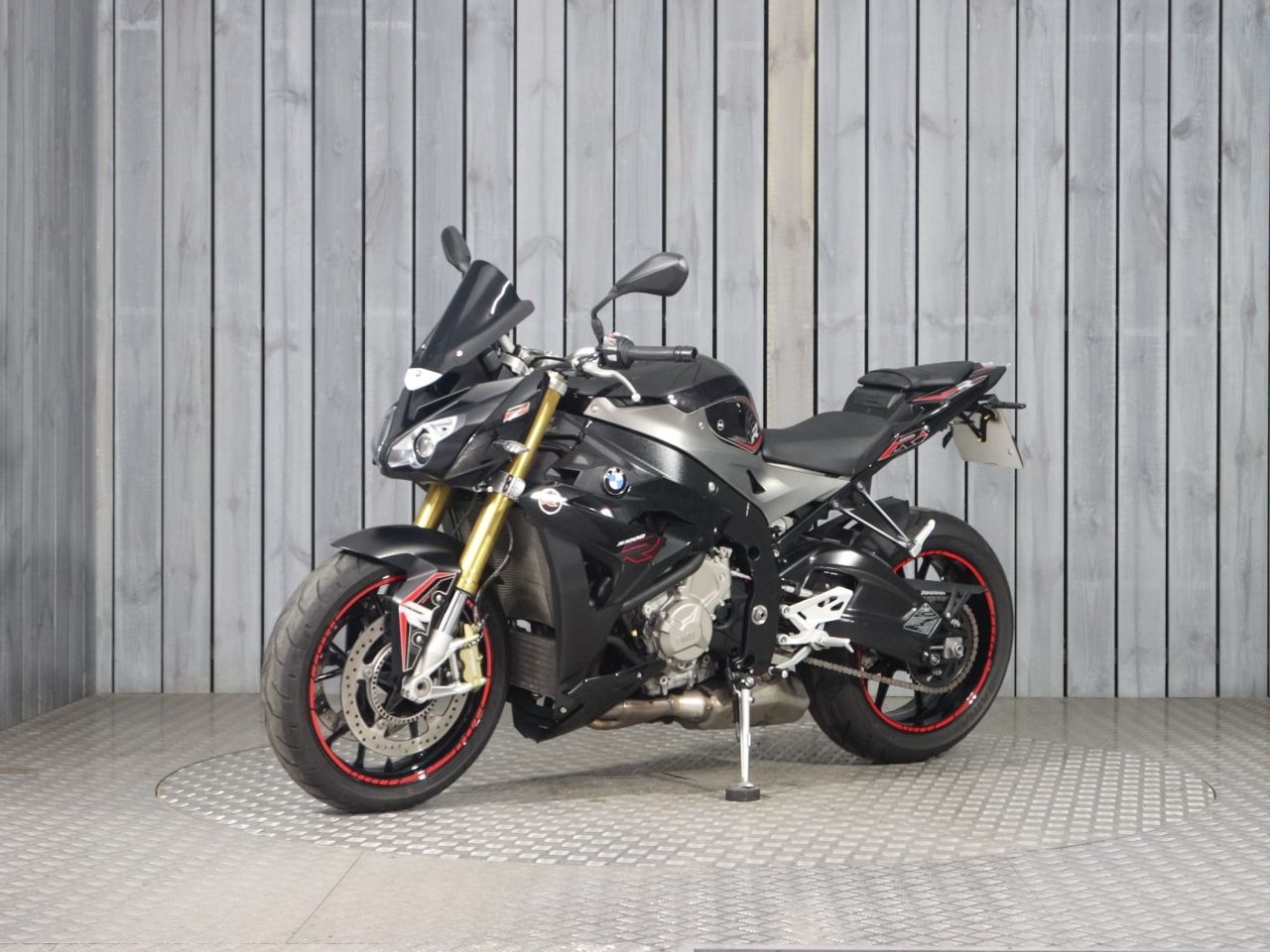 BMW S1000R