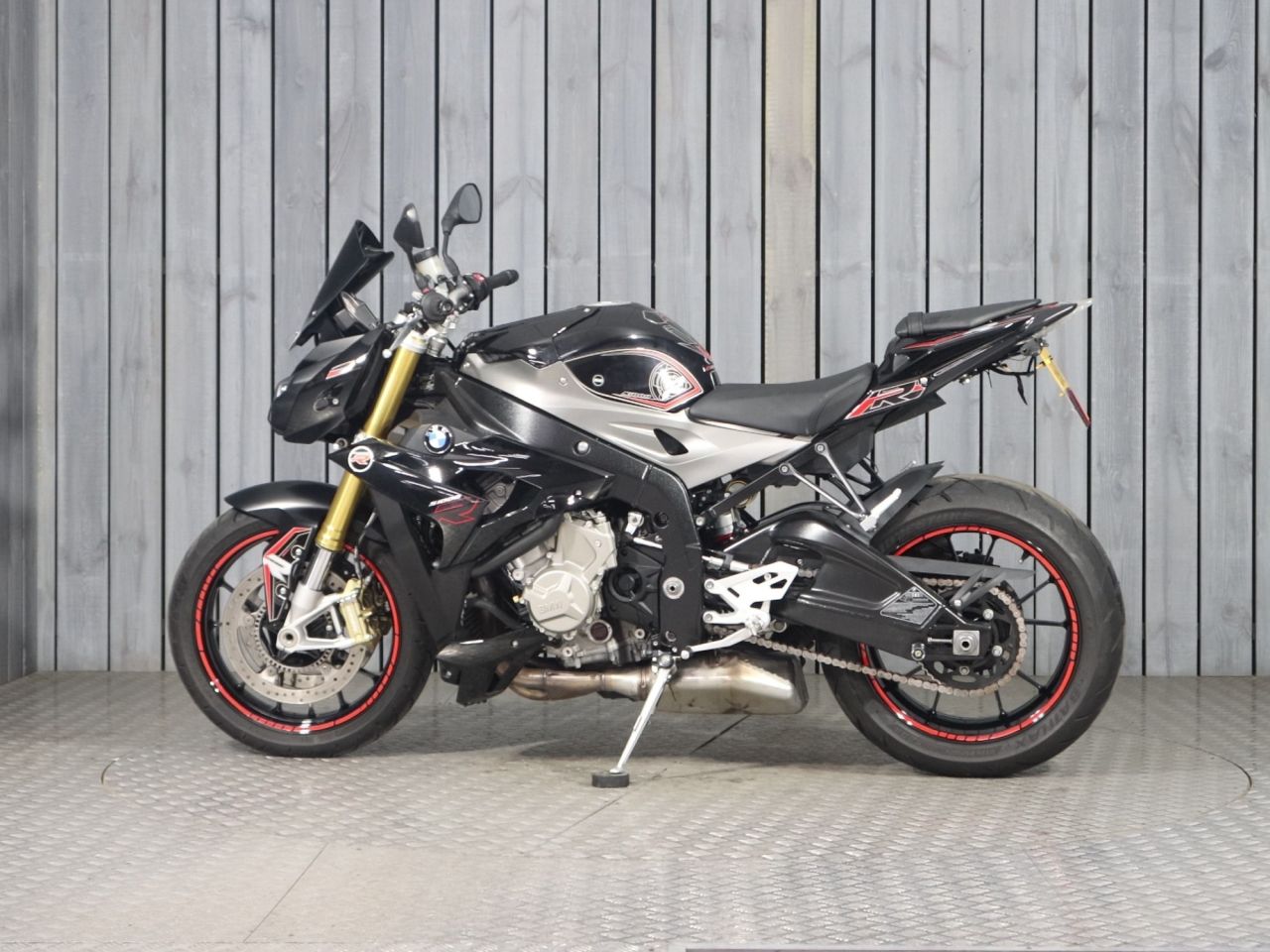 BMW S1000R