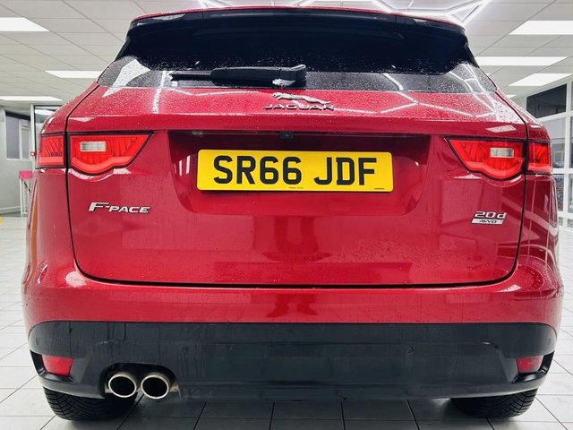 2016 JAGUAR F-PACE - Photo 4