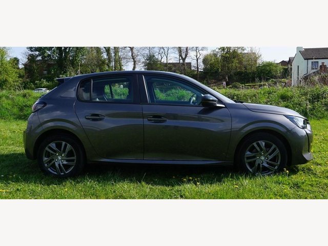 View our PEUGEOT 208