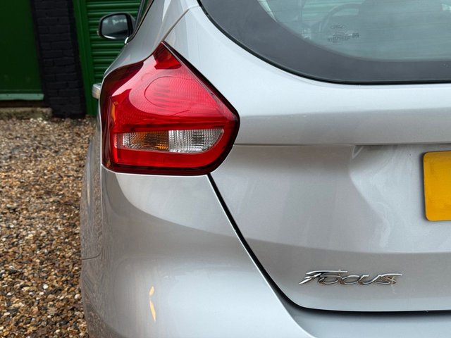 2018 FORD FOCUS 1.5 TDCi Titanium Hatchback 5dr Diesel Manual Euro 6 (s/s) (120 ps) - Photo 10