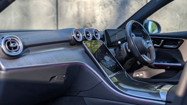 2022 MERCEDES-BENZ C-CLASS 2022 2.0 C300e 25.4kWh AMG Line (Premium Plus) Estate 5dr Petrol Plug-in Hybrid G-Tronic+ Euro 6 (s/s) (313 ps) - Photo 12