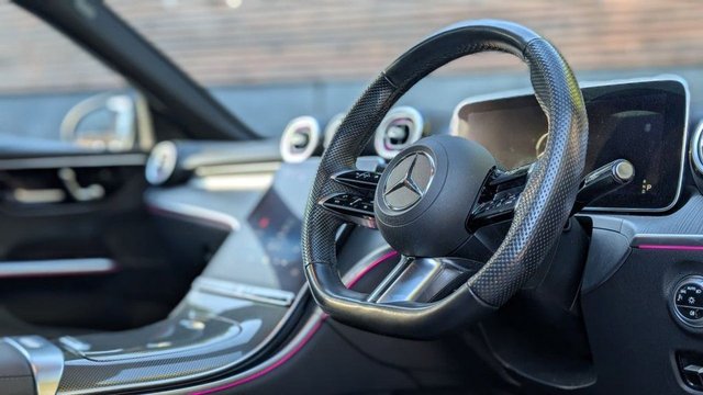 2022 MERCEDES-BENZ C-CLASS 2022 2.0 C300e 25.4kWh AMG Line (Premium Plus) Estate 5dr Petrol Plug-in Hybrid G-Tronic+ Euro 6 (s/s) (313 ps) - Photo 11