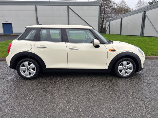 2016 MINI HATCH 1.5 Cooper Hatchback 5dr Petrol Manual Euro 6 (s/s) (136 ps) - Photo 9
