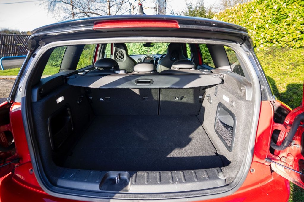 USED 2022 22 MINI CLUBMAN 1.5 Cooper Sport Estate 6dr Petrol Steptronic Euro 6 (s/s) (136 ps) A VERY WELL PRESENTED EXAMPLE WITH A DESIRABLE SPECIFICATION THAT WAS ORDERED AS A SHOWROOM MODEL