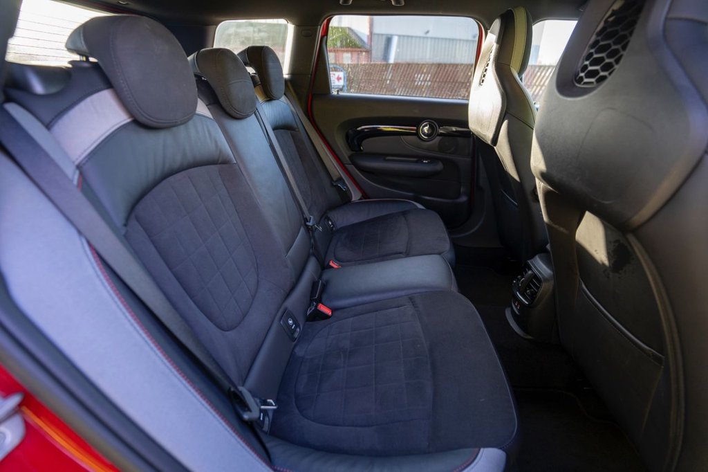 USED 2022 22 MINI CLUBMAN 1.5 Cooper Sport Estate 6dr Petrol Steptronic Euro 6 (s/s) (136 ps) A VERY WELL PRESENTED EXAMPLE WITH A DESIRABLE SPECIFICATION THAT WAS ORDERED AS A SHOWROOM MODEL