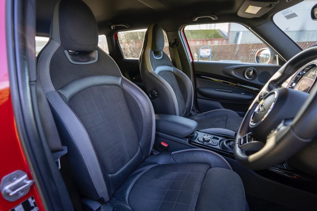 USED 2022 22 MINI CLUBMAN 1.5 Cooper Sport Estate 6dr Petrol Steptronic Euro 6 (s/s) (136 ps) A VERY WELL PRESENTED EXAMPLE WITH A DESIRABLE SPECIFICATION THAT WAS ORDERED AS A SHOWROOM MODEL