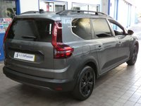 USED 2025 74 DACIA JOGGER 1.6 Hybrid EXTREME MPV 5dr Petrol Hybrid Auto Euro 6 (s/s) (140 ps) 7 SEATS SAT NAV HEATED SEATS REAR VIEW CAMERA CRUISE CONTROL PARKING SENSORS 1 OWNER WARRANTY