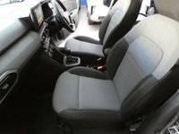 USED 2025 74 DACIA JOGGER 1.6 Hybrid EXTREME MPV 5dr Petrol Hybrid Auto Euro 6 (s/s) (140 ps) 7 SEATS SAT NAV HEATED SEATS REAR VIEW CAMERA CRUISE CONTROL PARKING SENSORS 1 OWNER WARRANTY