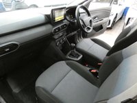 USED 2025 74 DACIA JOGGER 1.6 Hybrid EXTREME MPV 5dr Petrol Hybrid Auto Euro 6 (s/s) (140 ps) 7 SEATS SAT NAV HEATED SEATS REAR VIEW CAMERA CRUISE CONTROL PARKING SENSORS 1 OWNER WARRANTY