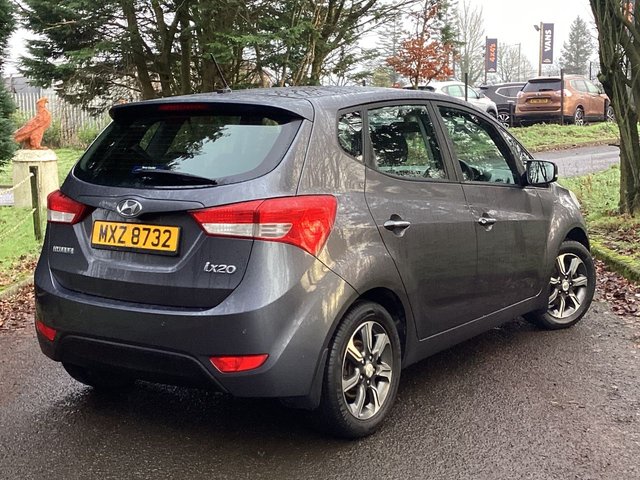 2019 HYUNDAI IX20 - Photo 2