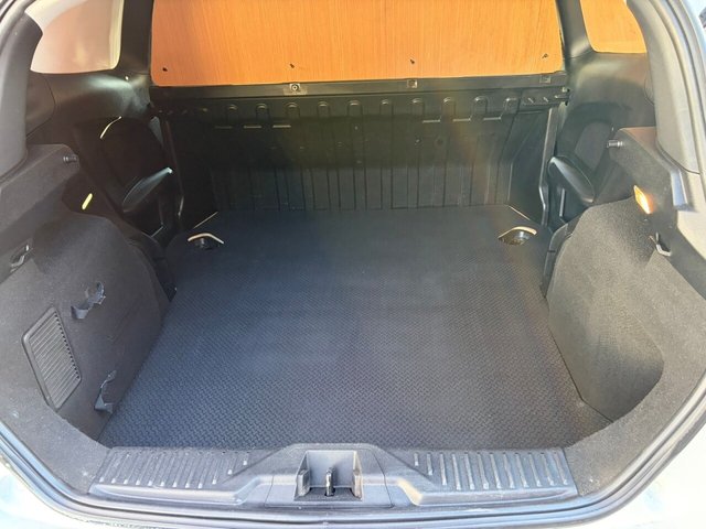 2019 FORD FIESTA VAN - Photo 7