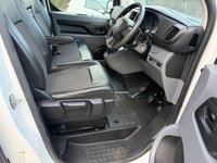 VAUXHALL VIVARO — thumbnail 37 of 51