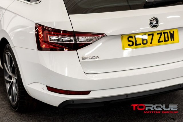 2017 SKODA SUPERB 2.0 TDI Laurin & Klement Estate 5dr Diesel DSG Euro 6 (s/s) (190 ps) - Photo 7