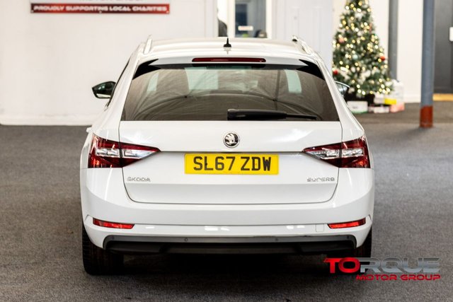 2017 SKODA SUPERB 2.0 TDI Laurin & Klement Estate 5dr Diesel DSG Euro 6 (s/s) (190 ps) - Photo 9