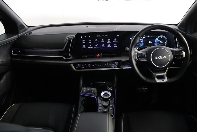 2024 KIA SPORTAGE 1.6 T-GDi 13.8kWh GT-Line S 5dr Auto AWD (PAN ROOF) - Photo 9