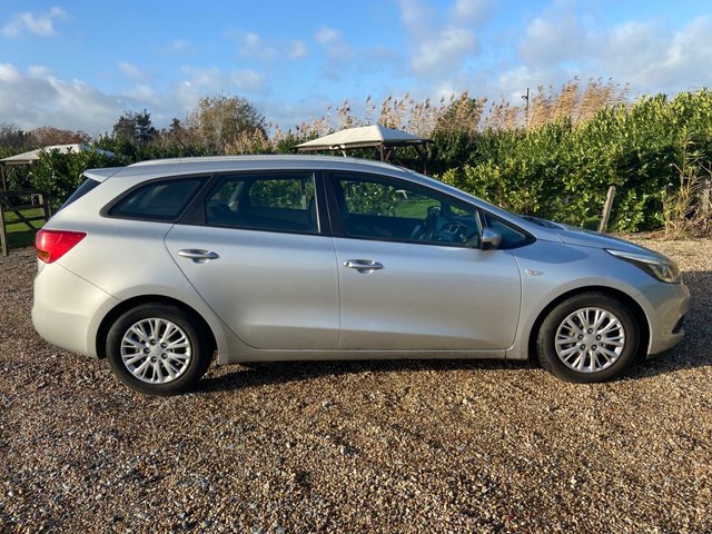 2013 KIA CEED 1.4 CRDi EcoDynamics 1 Sportswagon 5dr Diesel Manual Euro 5 (s/s) (89 bhp) - Photo 6