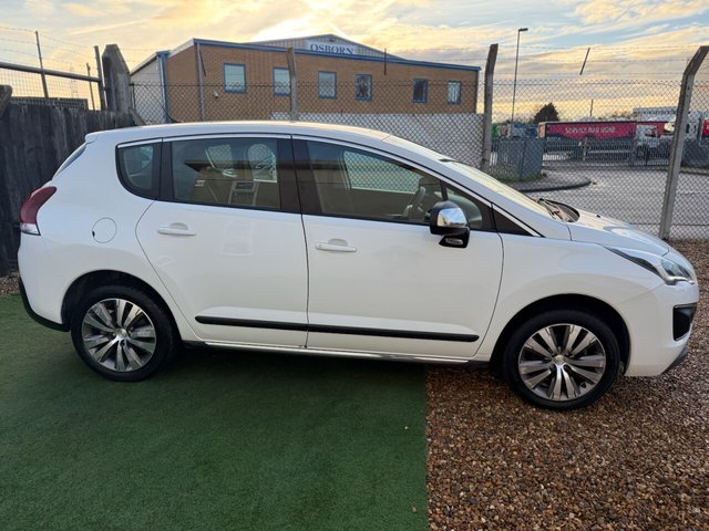 2015 PEUGEOT 3008 - Photo 10